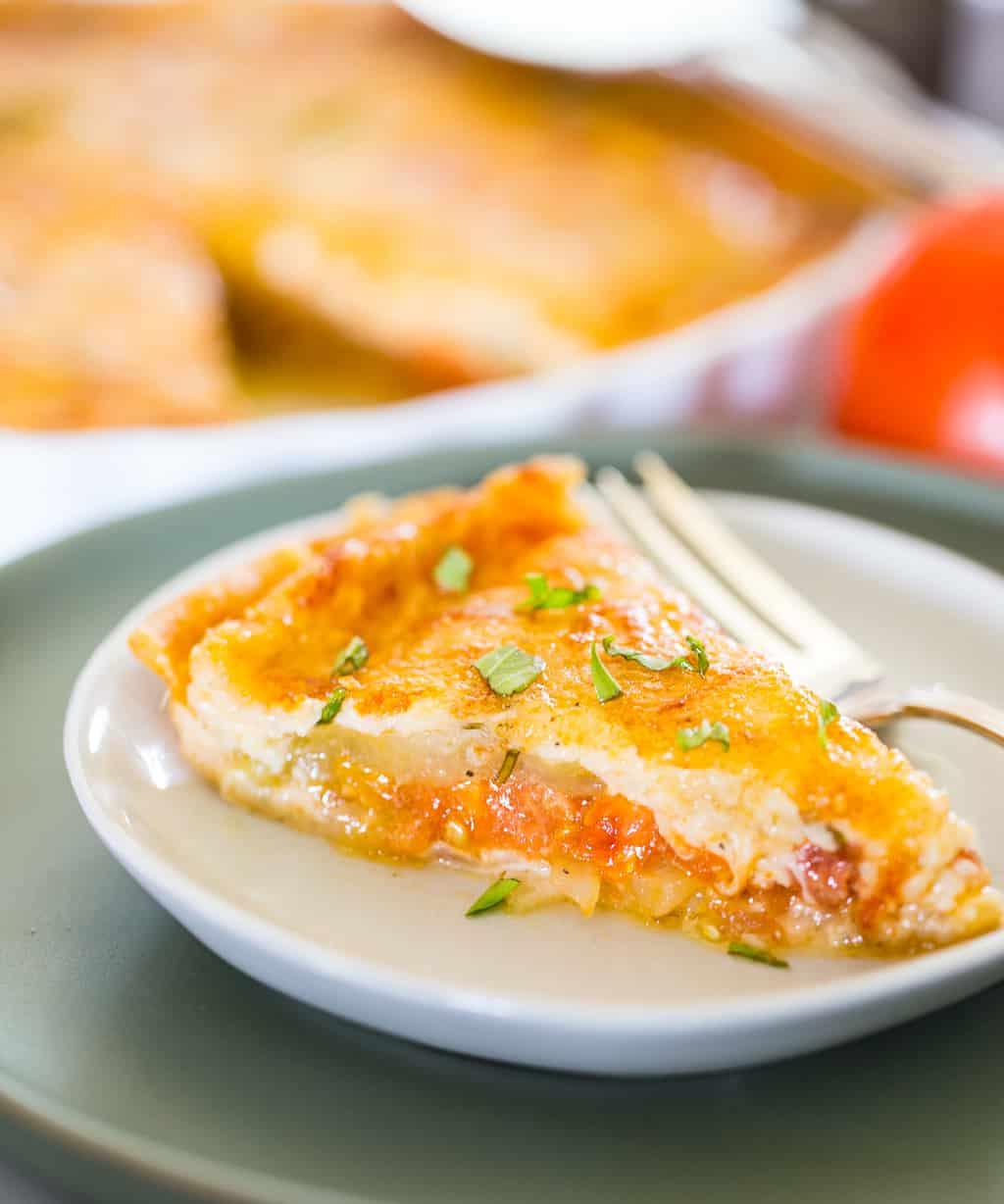 southern tomato pie slice